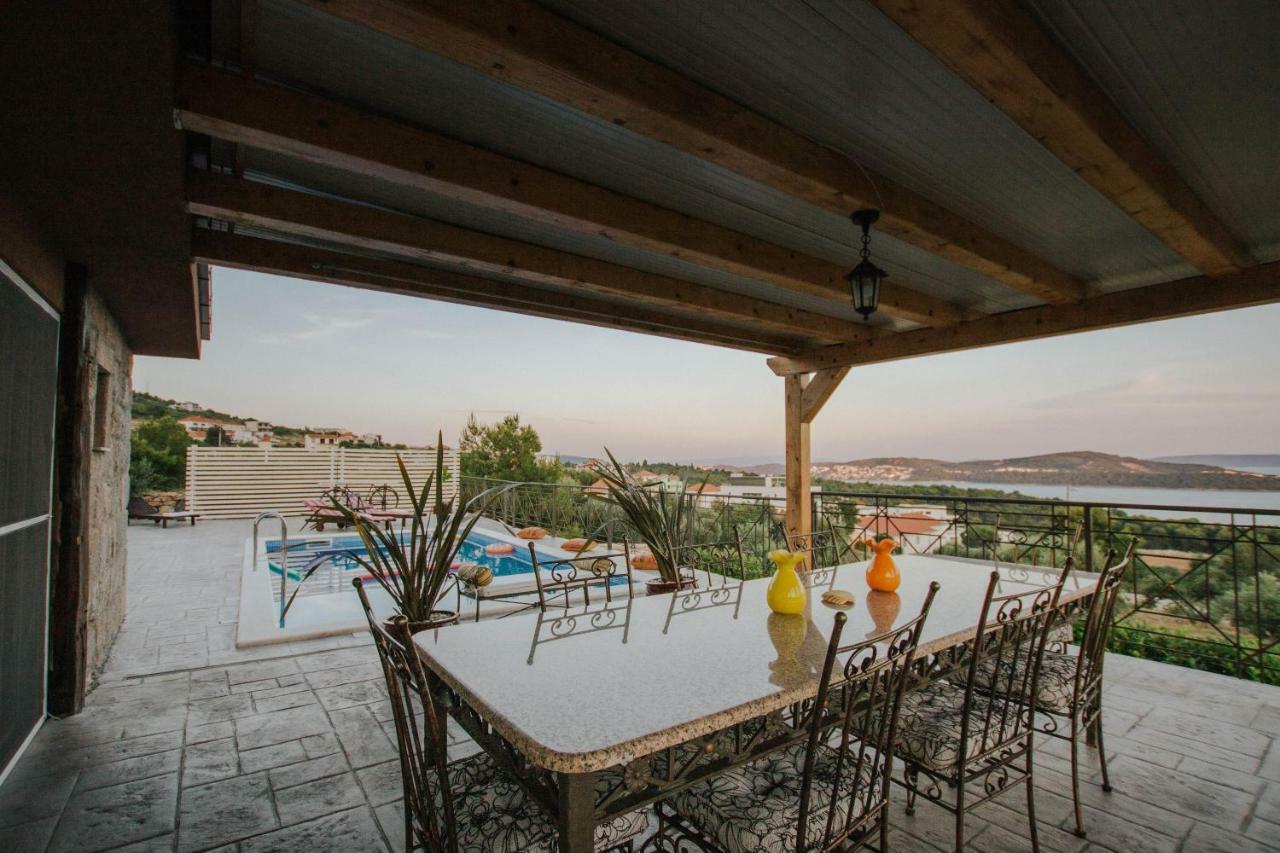 فيلا Capri House سيغيت فغانييتْسا المظهر الخارجي الصورة